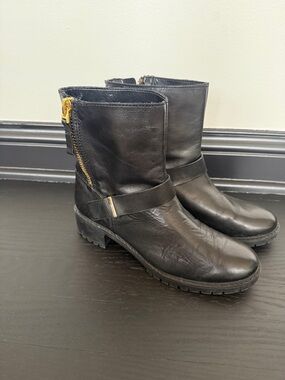 Zara Black Leather moto Ankle Boots with Gold Side Zip